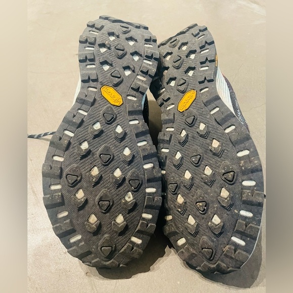 Merrell Moab Flight Trail Running Shoe - Picture 5 of 6